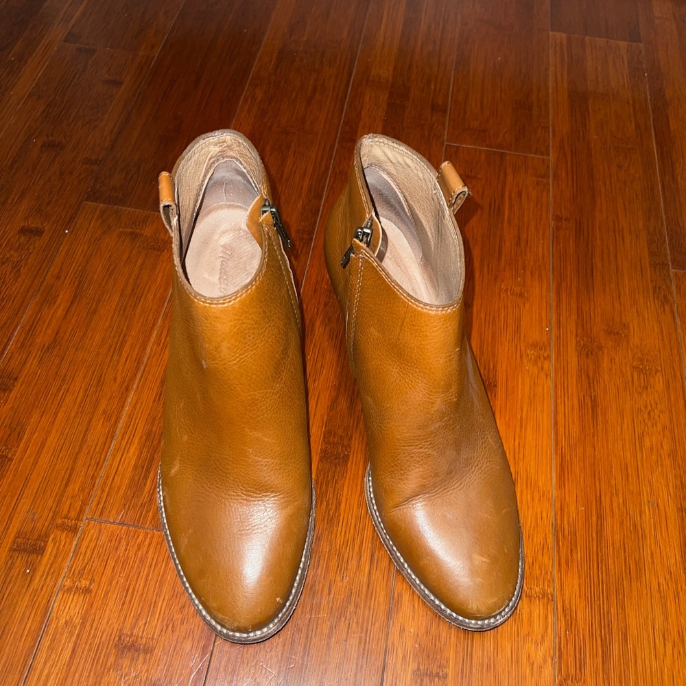 Madewell Genuine Leather Ankle Boots – Classic Brown Size 10